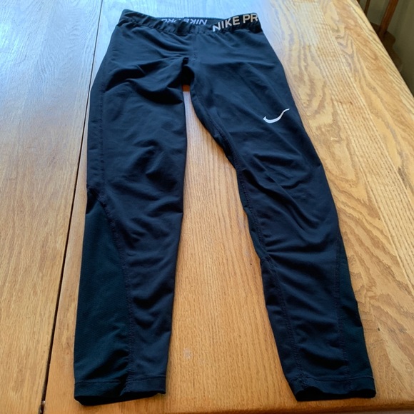 Women’s Nike Pro Leggings.